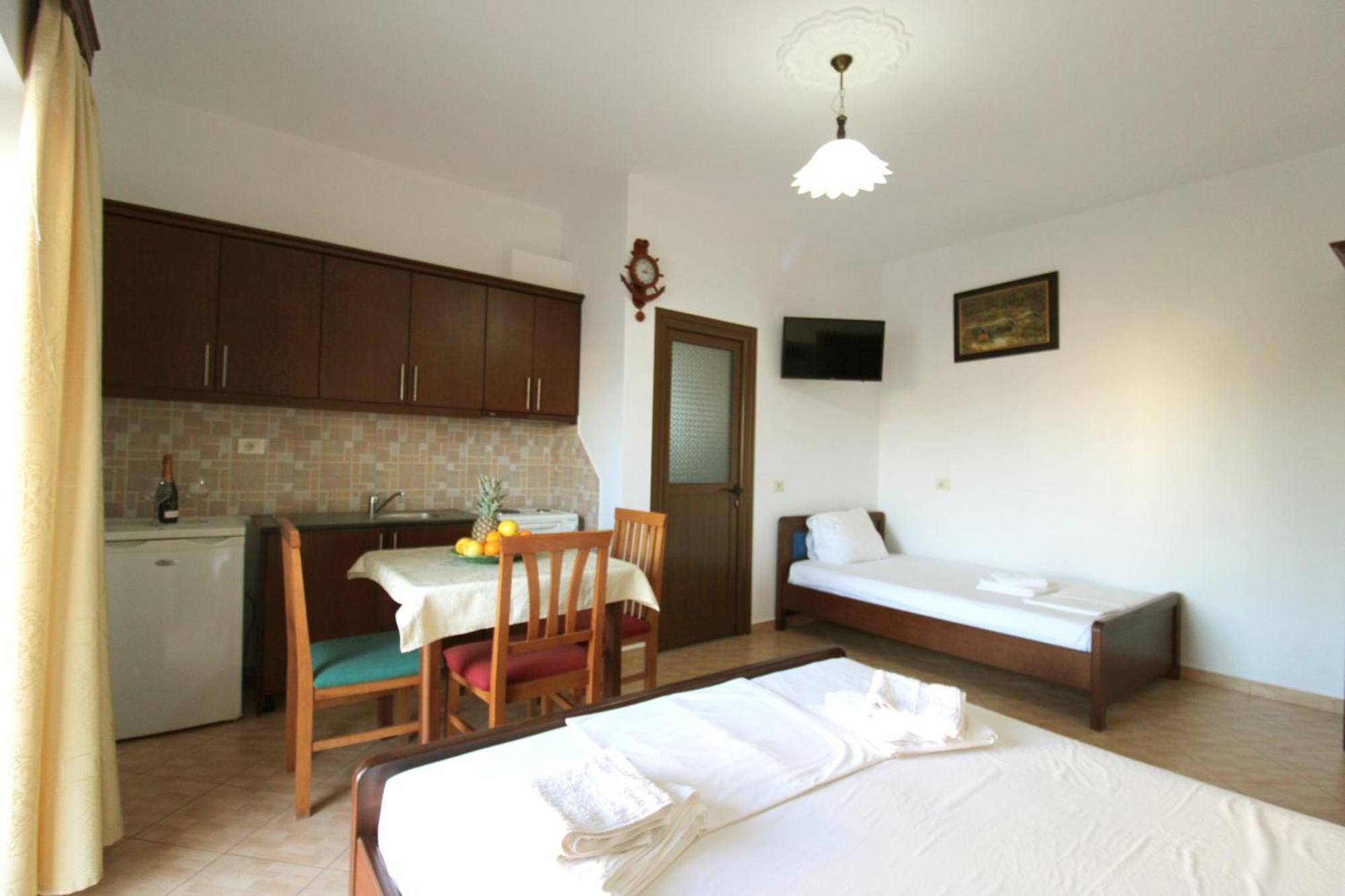 Garden Villa Dhesara Ксамил Экстерьер фото